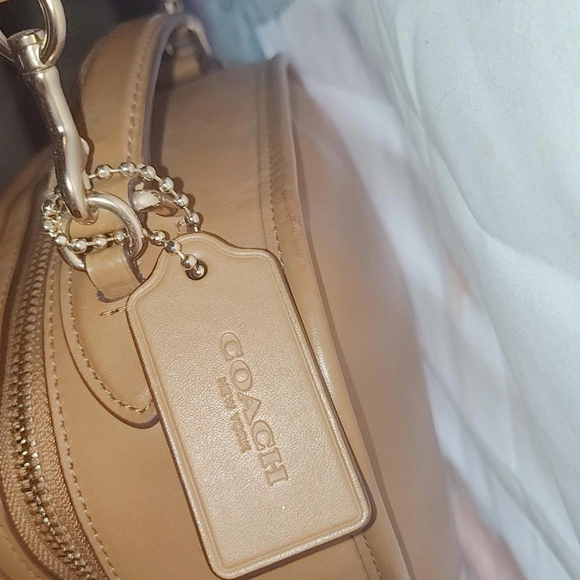 Brown Leather Women's Coach Bag - Picture 3 of 4